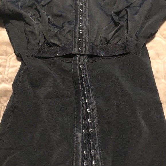 Sonryse Faja size Medium with sleeves - Picture 4 of 8